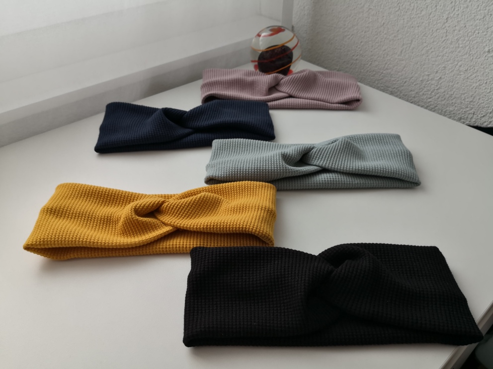 Kopfbedeckungen / Loops